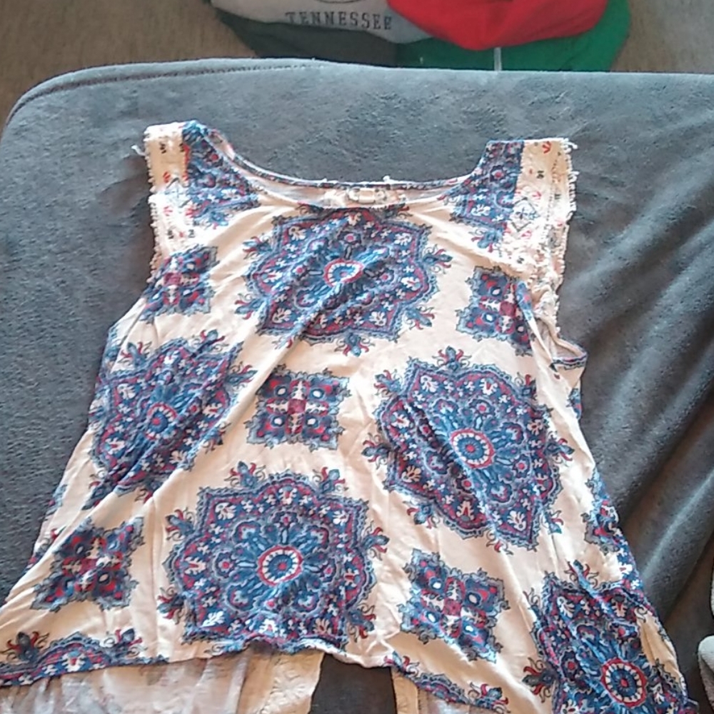 Floral tank top with lace backing